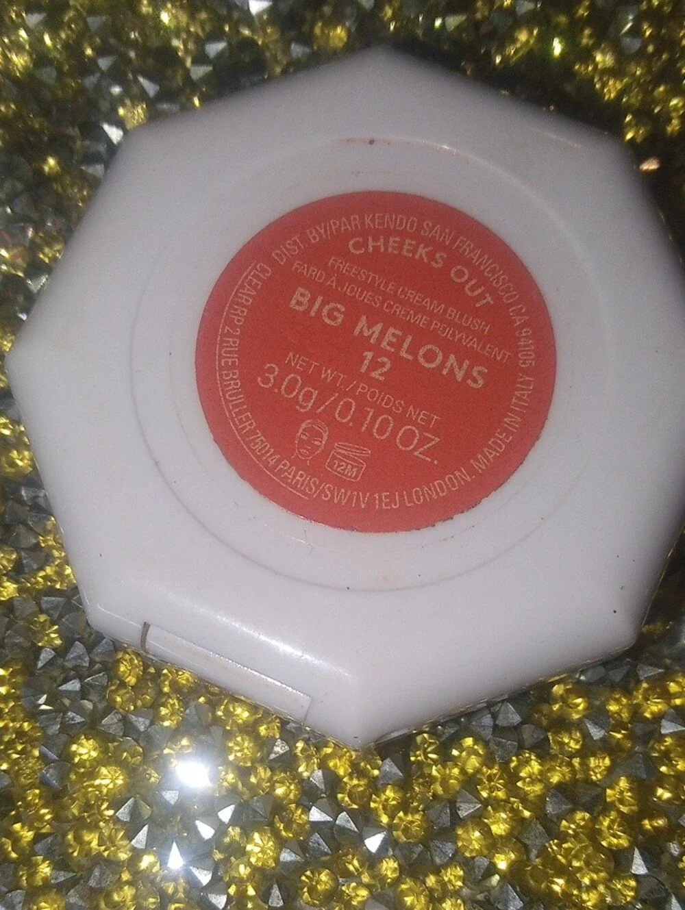 Fenty Beauty Cheeks Out Cream Blush — Cream White Compact